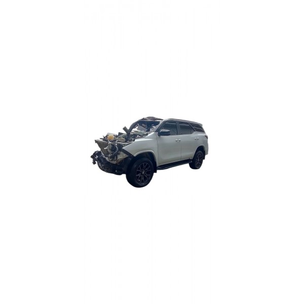 Sucata Toyota SW4 GR 2024
