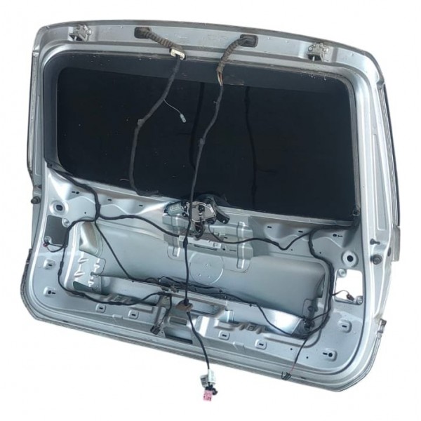 Tampa Traseira Porta Malas Vw Touareg 2011(detalhe)