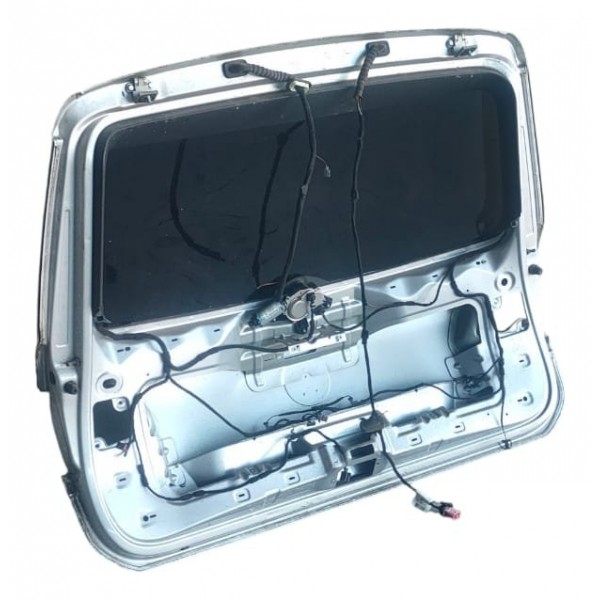 Tampa Traseira Porta Malas Vw Touareg 2011(detalhe)