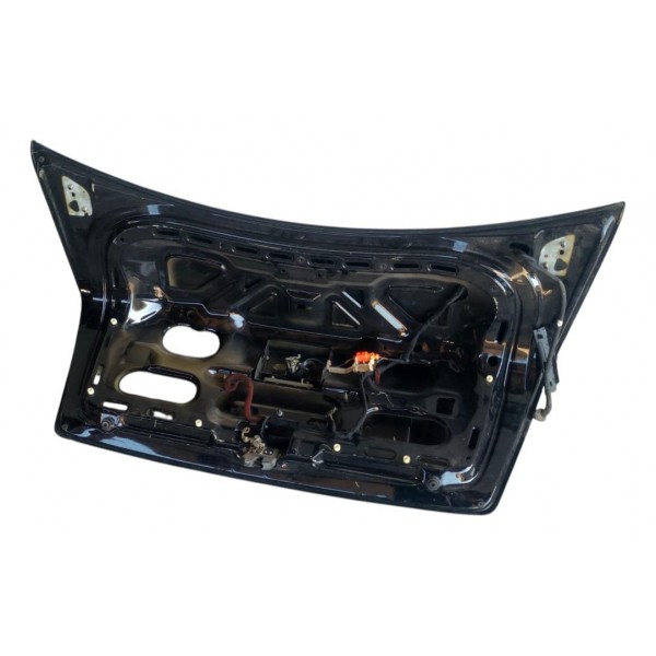 Tampa Traseira Porta Malas Volkswagen Bora 2005 (detalhe) Preto