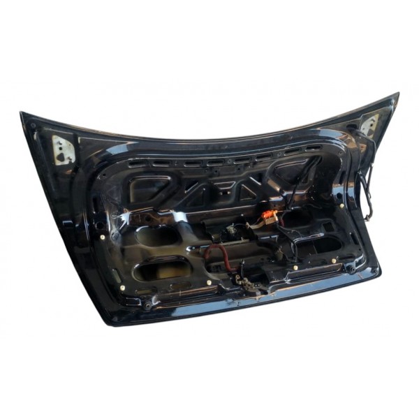 Tampa Traseira Porta Malas Volkswagen Bora 2005 (detalhe) Preto