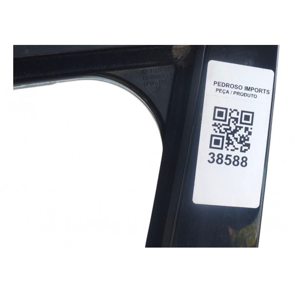 Porta Dianteira Esquerda Bmw 135i 2016 (detalhe)