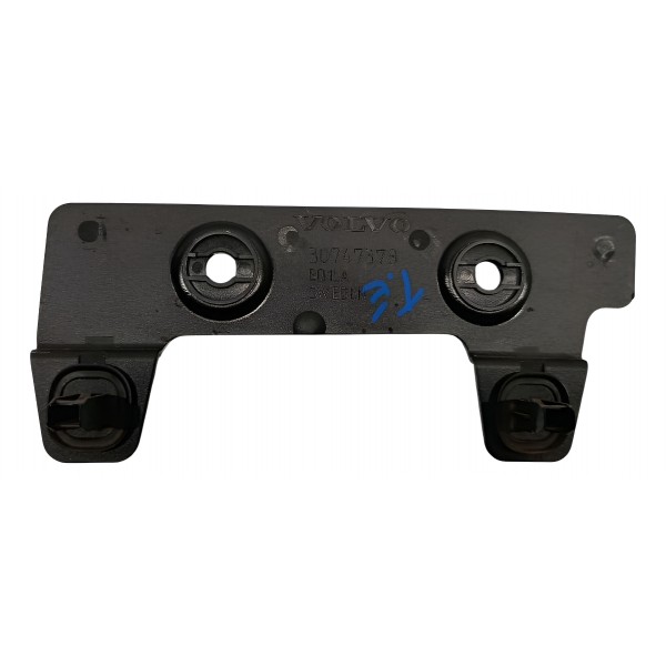 Suporte Canaleta Traseira Esquerda Volvo Xc40 2018 2.0