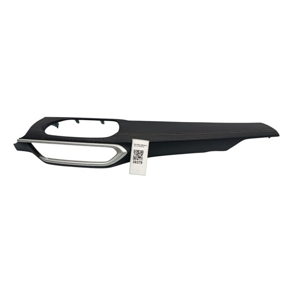 Acabamento Moldura Central Painel Chevrolet Tracker 1.2 2023 Preto