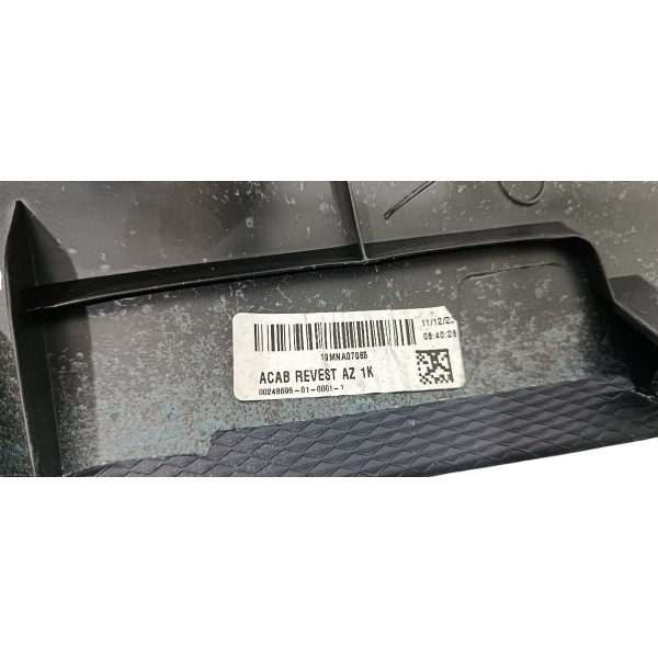 Acabamento Moldura Central Painel Chevrolet Tracker 1.2 2023 Preto