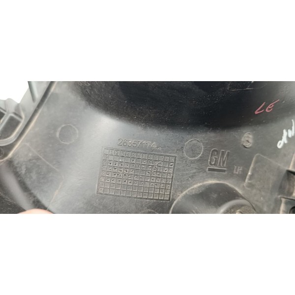 Moldura Interna Tampa Tras. Esq. Chevrolet Tracker 1.2 2023
