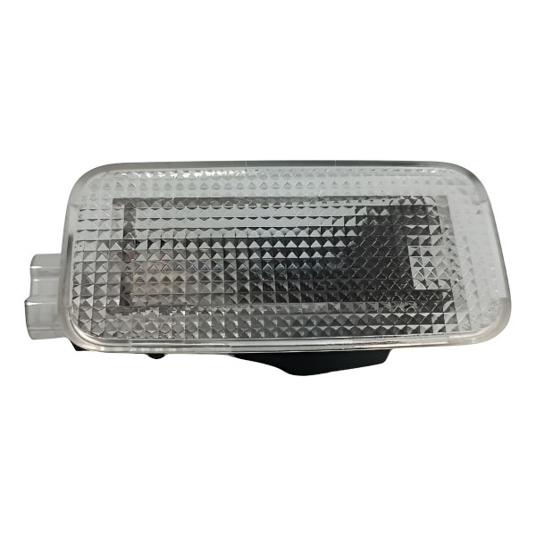 Luz Cortesia Porta Malas Corolla Cross Hybrid 23/24