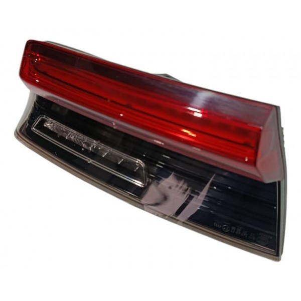 Lanterna Porta Malas Traseira Esquerda Bmw 320 2021