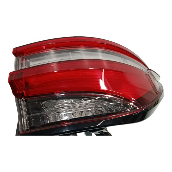 Lanterna Traseira Direita Toyota Sw4 Gr 2024