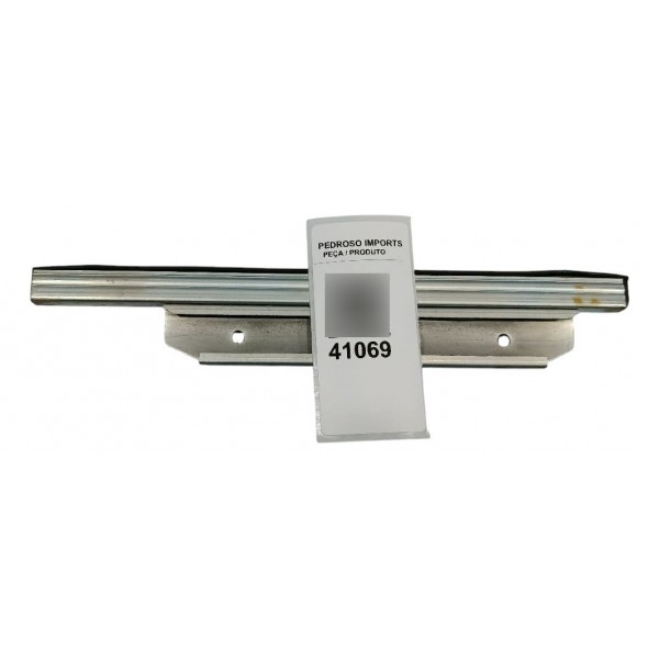 Suporte Vidro Traseiro Direito Toyota Sw4 Gr 2024