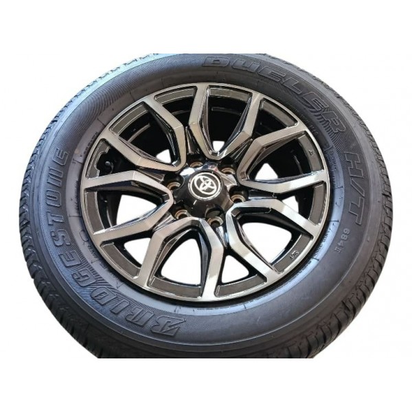 Jogo 5 Rodas Toyota Sw4 Gr 2.8 2024 Preto