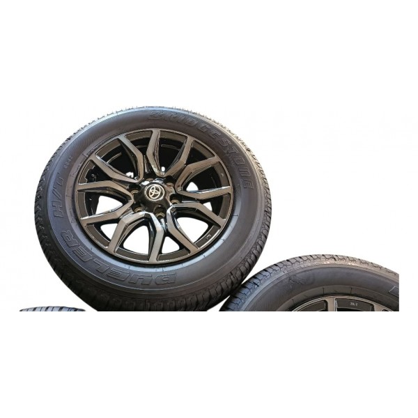 Jogo 5 Rodas Toyota Sw4 Gr 2.8 2024 Preto