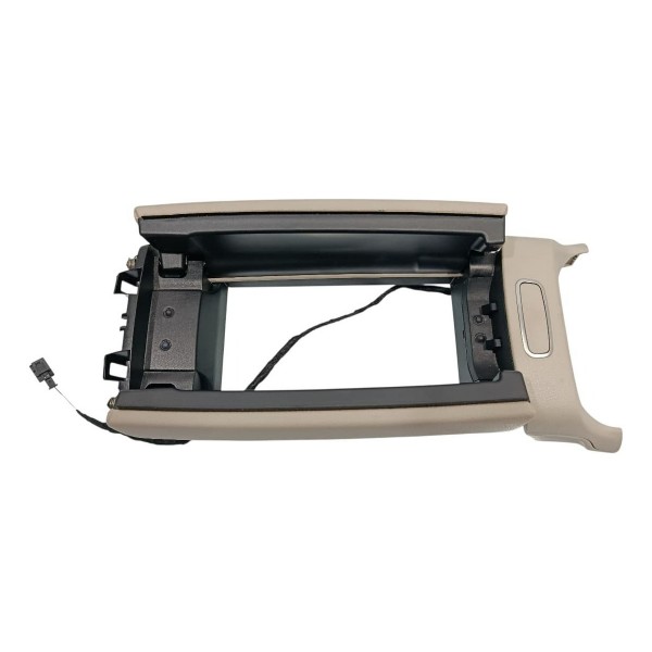 Acabamento Apoio Braço Mercedes Glb 200 1.3 2021 Bege