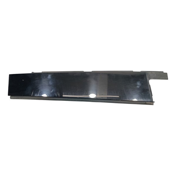 Moldura Black Piano Porta Tras. Esq. Mercedes Glb 200 2021 Preto