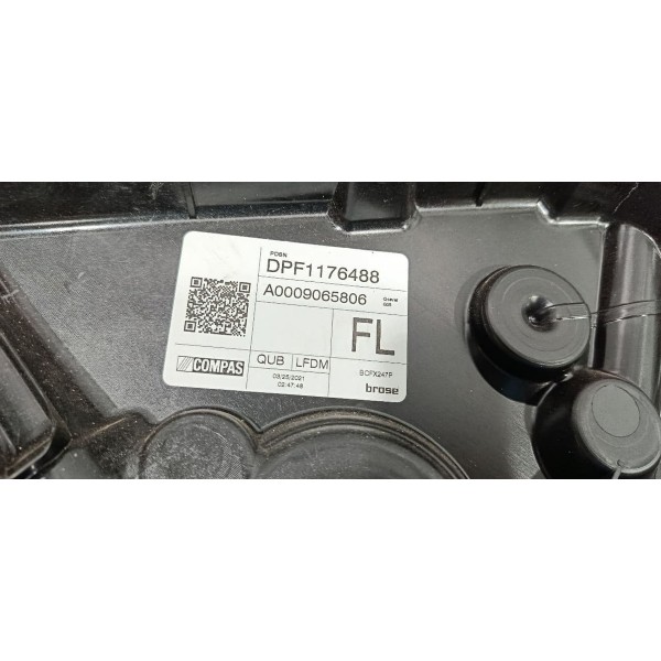 Máquina Vidro C/alto Falante Diant Esq Mercedes Glb200 2021