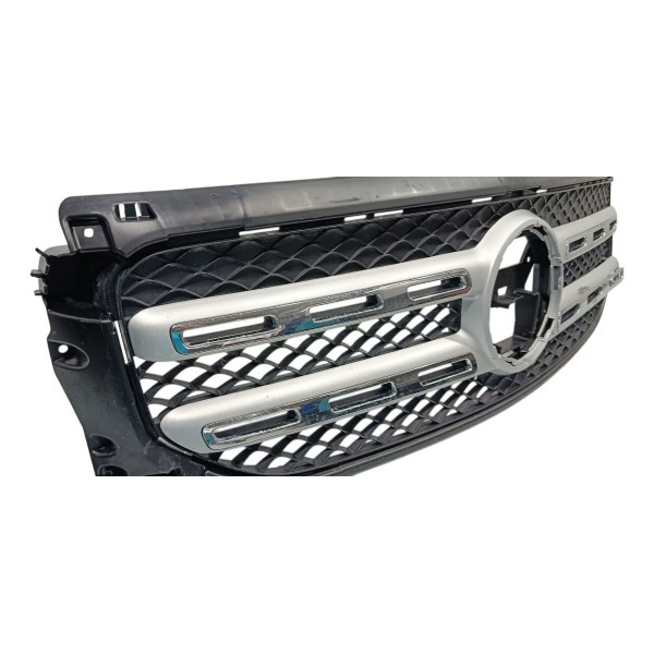 Grade Frontal Mercedes Glb 200 1.3 2021 (detalhes Nas Fotos) Prateado Brilhante