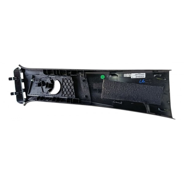 Acabamento Coluna Esquerda Mercedes Glb 200 2021