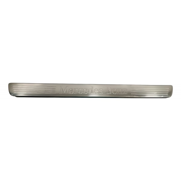 Acabamento Soleira Dianteira Mercedes Glb 200 2021 Prateado