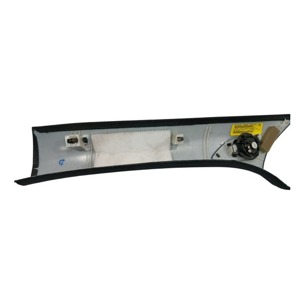 Acabamento Coluna Direita Mercedes Glb 200 1.3 2021 Preto