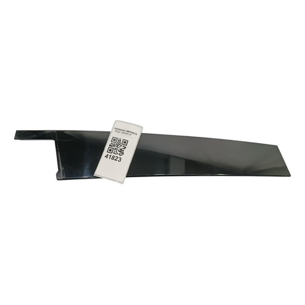 Moldura Coluna Dianteira Esq Black Piano Mercedes C180 2017 Preto