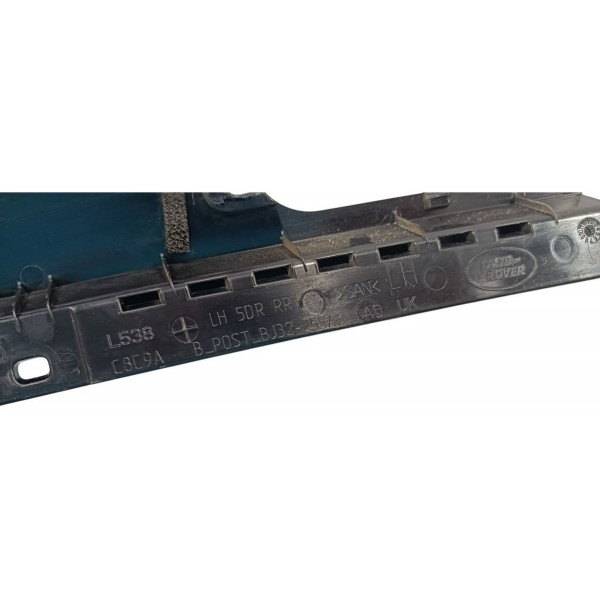 Acabamento Coluna Traseira Esquerda Land Rover Evoque 2018