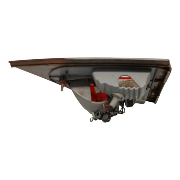 Lanterna Tampa Traseira Esquerda Bmw X3 2008 - Esquerdo/motorista - Vermelho