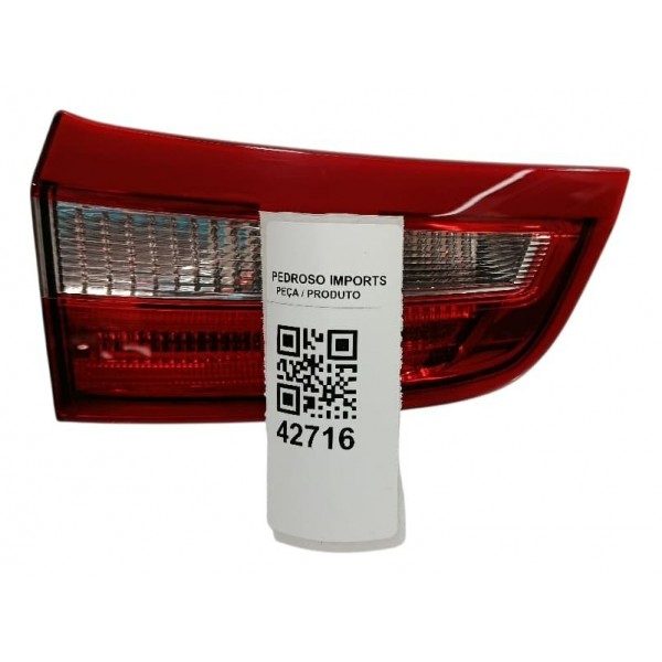 Lanterna Tampa Traseira Direita Volvo S60 2011 - Direito/passageiro - Vermelho