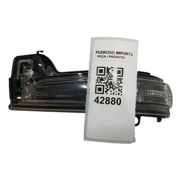 Pisca Retrovisor Esquerdo Toyota Corolla Cross Hybrid 2023 Preto