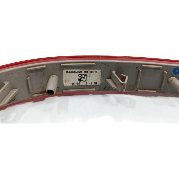 Olho De Gato Parachoque Traseiro Dir. Chevrolet Equinox 2018 Vermelho