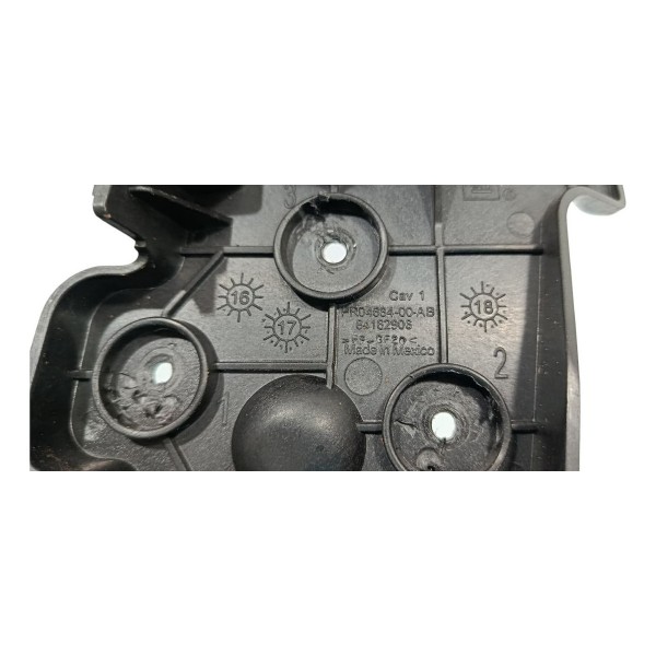 Suporte Lateral Tras. Dir. Parachoque Chevrolet Equinox 2018