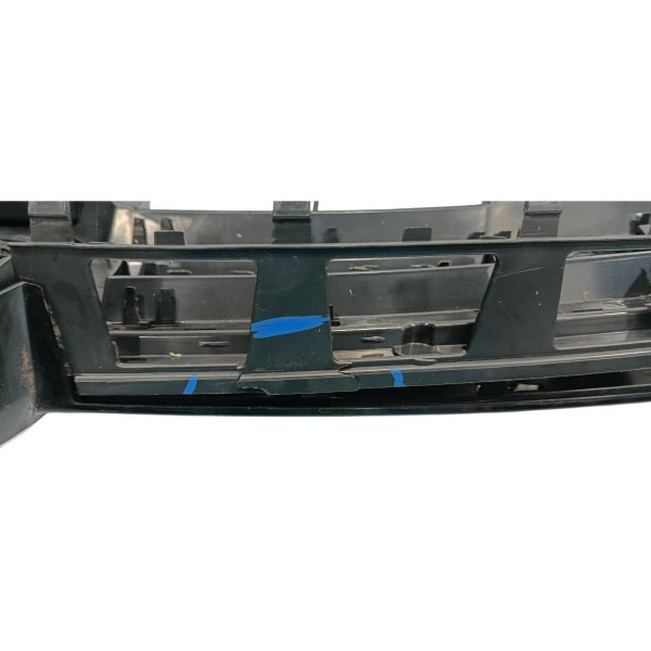 Grade Frontal Vw Touareg 2014 (detalhes Na Fotos) Prateado Brilhante