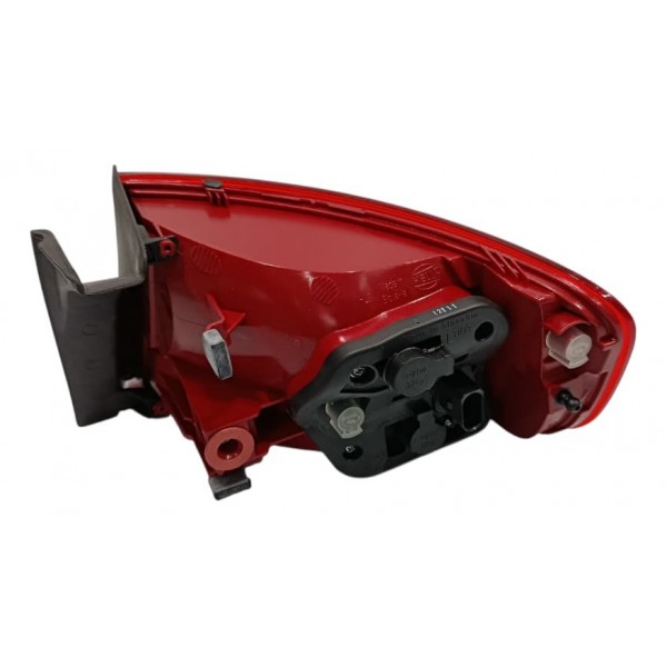 Lanterna Traseira Esquerda Audi A4 2016 Esquerdo/motorista Vermelho
