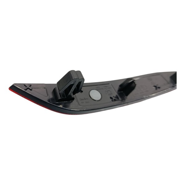 Refletor Olho De Gato Parachoque Tras Esq Audi Vermelho