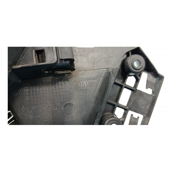 Moldura Interna Fechadura Porta Traseira Dir Volvo S60 2019