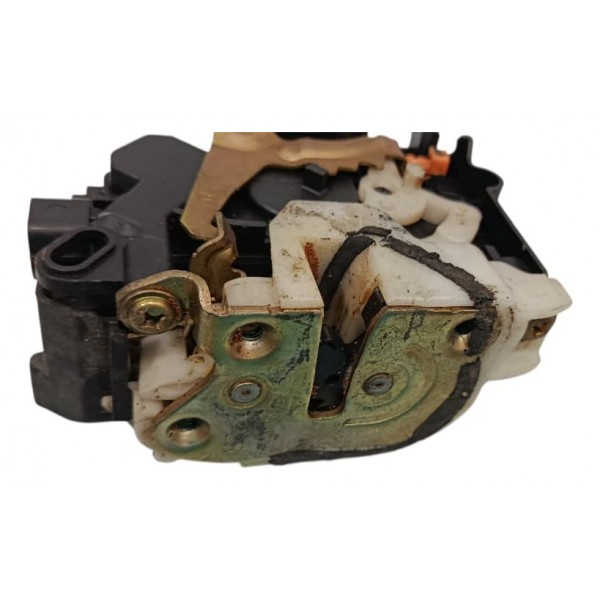 Fechadura Porta Direita Mitsubishi Airtrek 2006