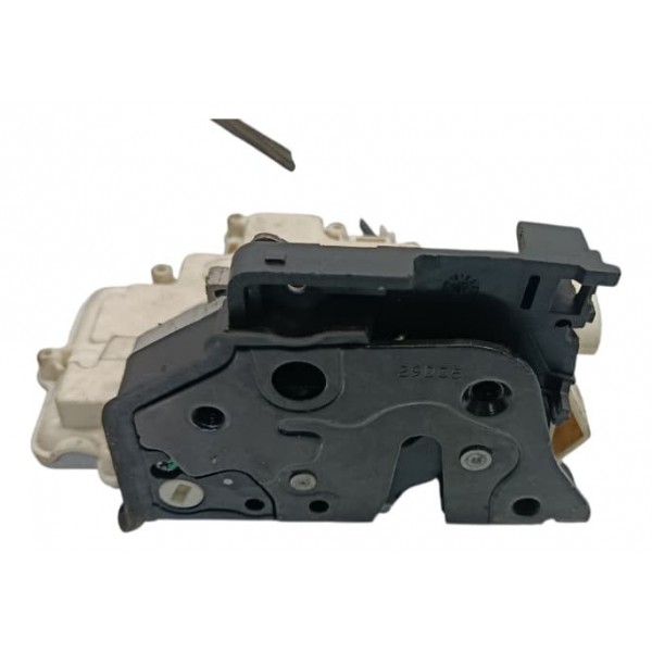 Fechadura Porta Dianteira Direita Volkswagen Passat 2007