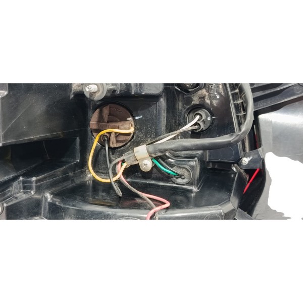 Lanterna Traseira Esquerda Chery Tiggo 2 2019 J69-4433010 Esquerdo/motorista Vermelho