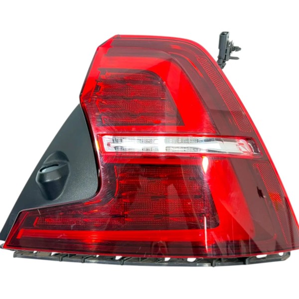 Lanterna Traseira Direita Volvo S60 T5 2020 Direito/passageiro Vermelho
