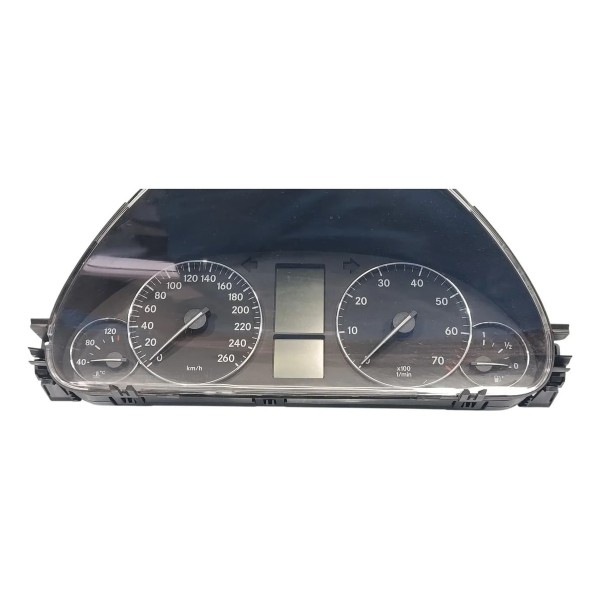 Painel De Instrumento Mercedes C200 2006 A2035408747 Preto