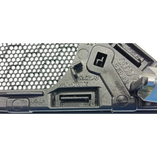 Tela Alto Falante Painel Lado Esquerdo Audi Q5 2.0 2023 Preto