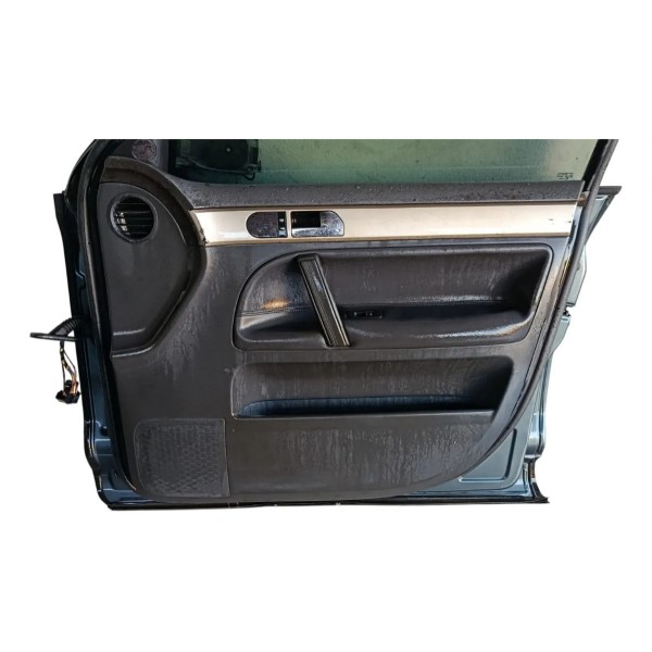 Porta Dianteira Direita Touareg 2006 (avaria) Dianteira Direita Preto