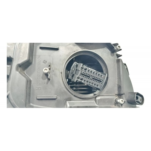 Farol Lado Direito Audi Q8 3.0 Hybrid 2020 4m8941034 Direito/passageiro