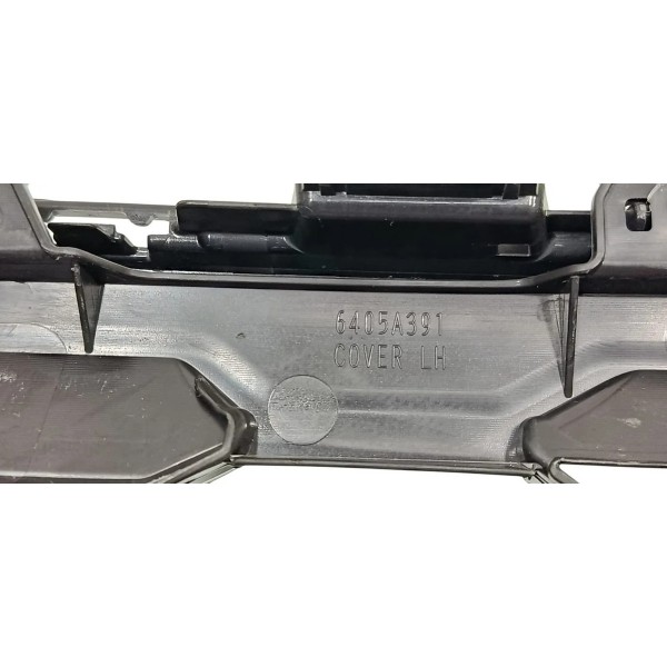 Grade Dianteiro Inferior Mitsubishi Eclipse Cross 4x2 2025 Preto Brilhante