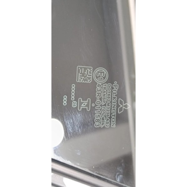 Vidro Traseiro Esquerdo Mitsubishi Eclipse Cross 1.5 2025