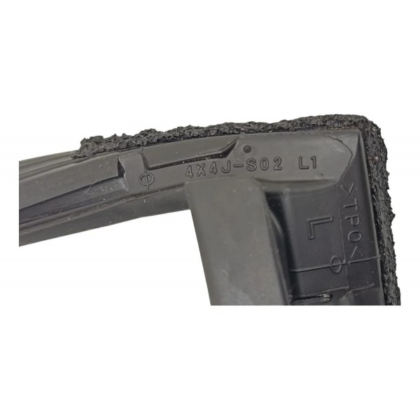 Borracha Canaleta Vidro Porta Tras Esq Eclipse Cross 2025