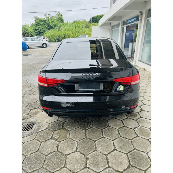 SUCATA AUDI A4 Attraction 2.0 TFSI