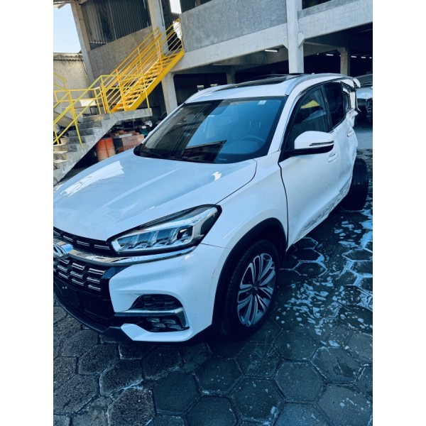 SUCATA TIGGO 8