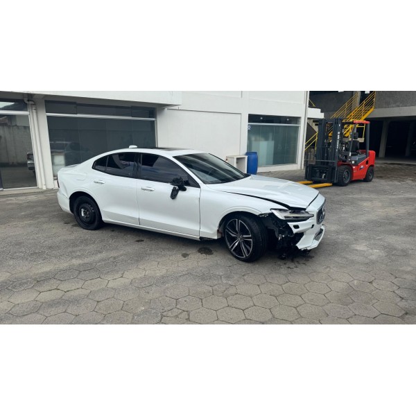 SUCATA VOLVO S60 T8 R-DESIGN