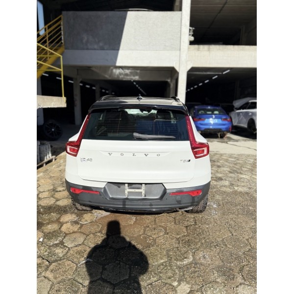 SUCATA XC40