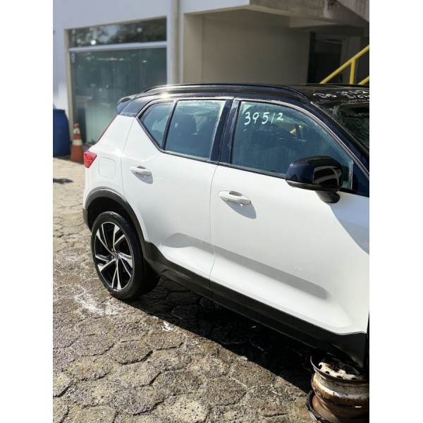 SUCATA XC40